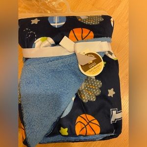 Carter’s Soft Sports Ball Blanket 🏀🏈🎾🏉🎱⚽⚾